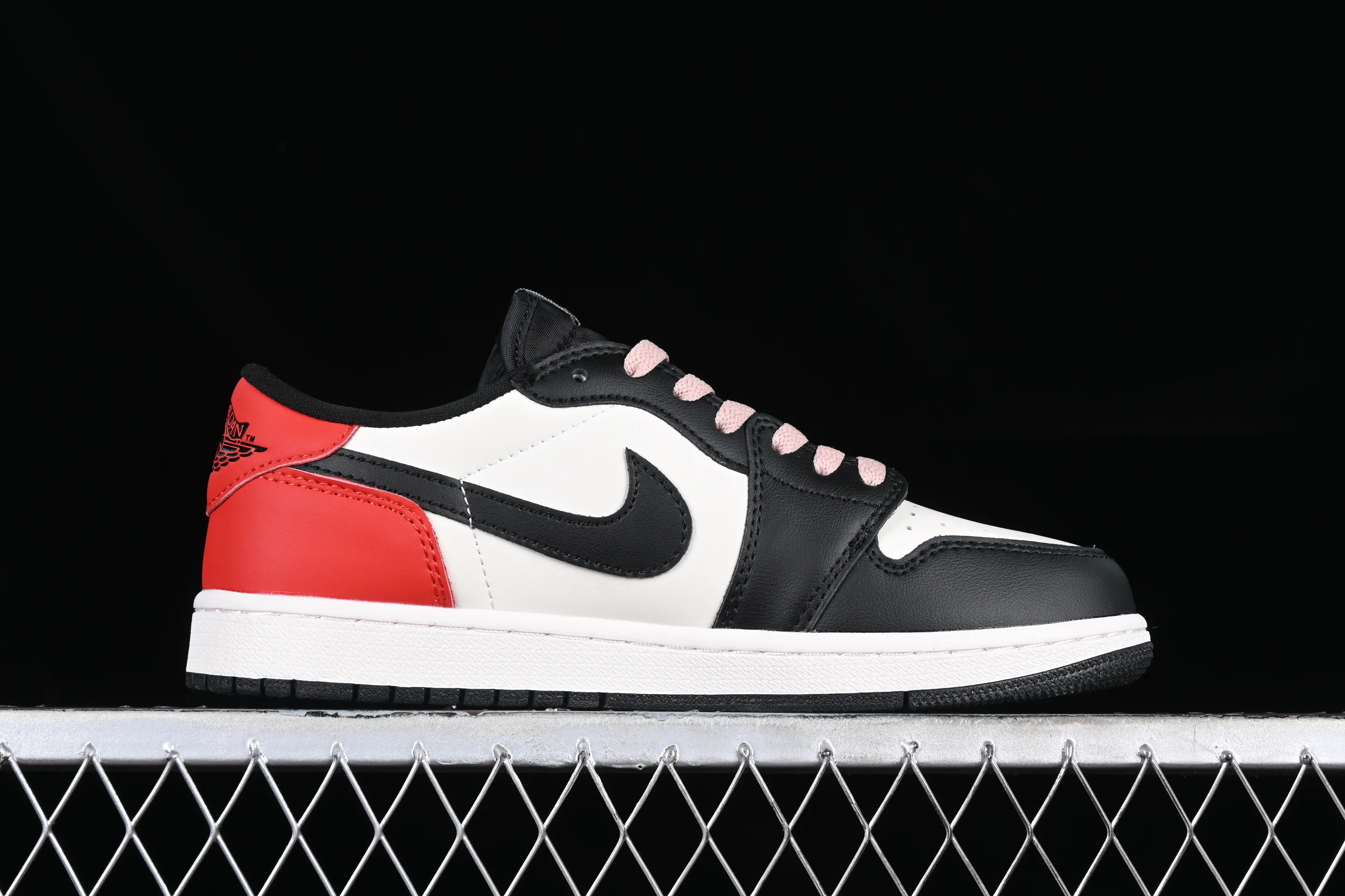 All categories Air Jordan Jordan series basketball shoes Air Jordan 1 Low Z version Air Jordan 1 Low AJ1 Joe 1 black rice red toe low-top cultural casual sneakers HF8828-100